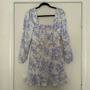 Forever21 Floral long sleeved mini dress